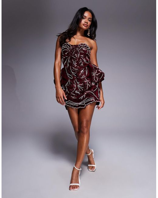 ASOS Red – verziertes, trägerloses samt-minikleid