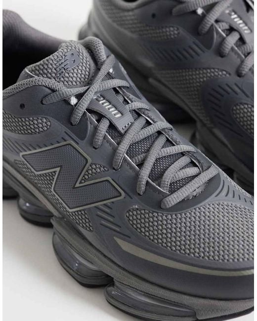 New Balance Gray 2000 Trainers for men