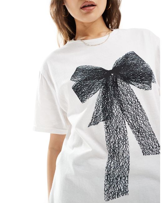 In The Style White Lace Bow Motif T-shirt