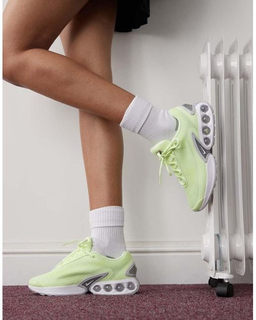 nike womens green trainers