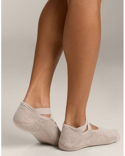 Oysho Brown 2 Pairs Of Padded Cotton Blend Yoga And Pilates Socks With Crossover Straps