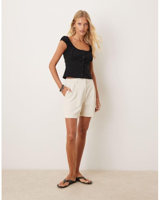 Top Milkmaid A Maniche Corte Con Bottoni di ASOS in Black