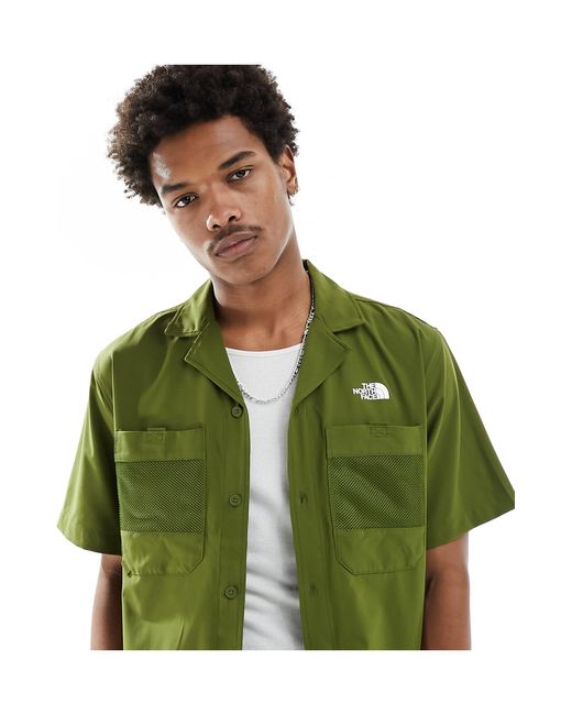 The North Face Green First Mesh Pocket Short Sleeve Shirt for men