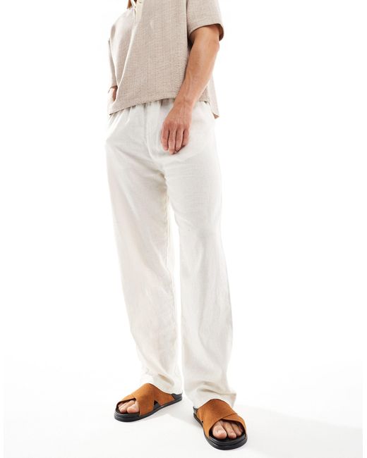 Sandali color cuoio con cinturino incrociato di Truffle Collection in White da Uomo