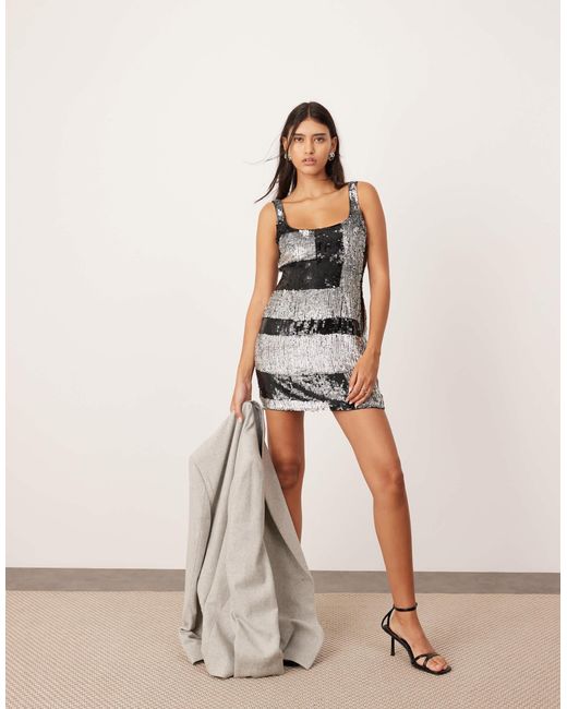 ASOS Natural – verziertes minikleid mit geometrischem streifenmuster