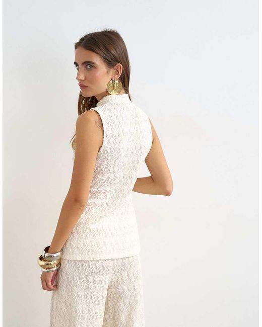 TOPSHOP Natural Embroidered Lace High Neck Sleeveless Tank
