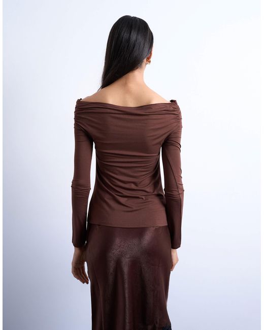 Top à manches longues et encolure bardot - marron TOPSHOP en coloris Brown