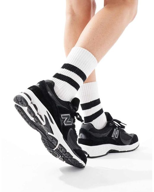 New Balance Black 2002 Trainers