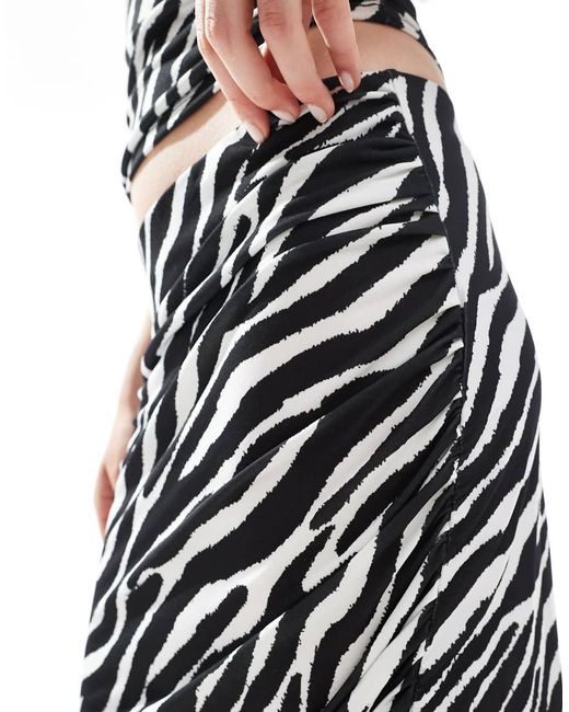 Gonna Lunga di Vero Moda in White
