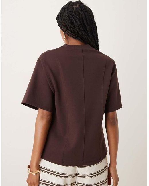 ASOS Interlock Top Met Korte Mouwen, Schakels, Naden En Stiksels Aan De Bovenkant in het Brown