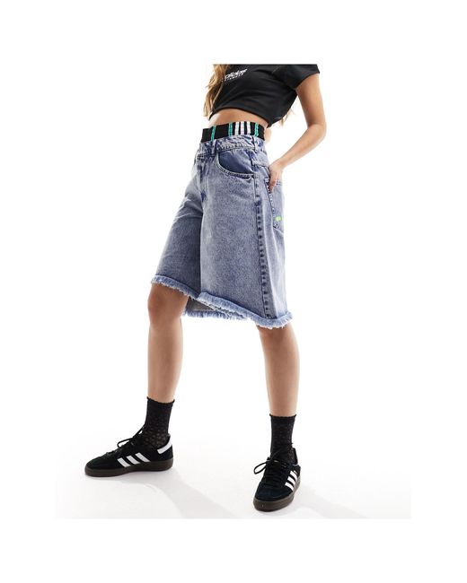 X ksenia schnaider - pantaloncini di jeans oversize con dettaglio stile boxer di Adidas Originals in Blue