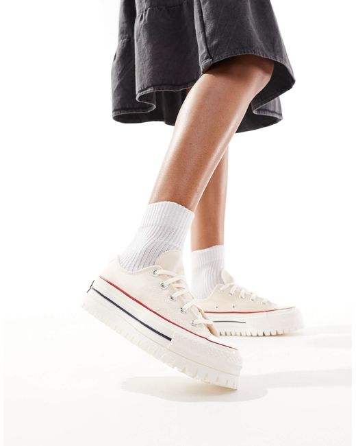 Converse White Chuck 70 Trek Ox Trainers