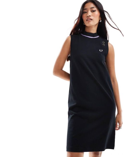 ■FRED PERRY■ Amy Winehouse Linen Sleeveless Knit Dress Oat Fred Perry x Amy Winehouse Foundation - Sleeveless Knitted