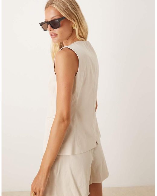Gilet Sartoriale Marrone Con Scollo A Barchetta di Mango in Natural