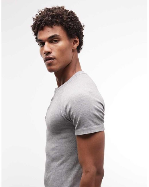 4505 White Seamless Rib Muscle Fit Training Henley T-shirt for men
