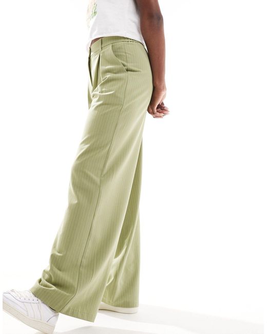 Mensy - pantaloni a fondo ampio taglio maschile verdi con motivo gessato di Reclaimed (vintage) in Green