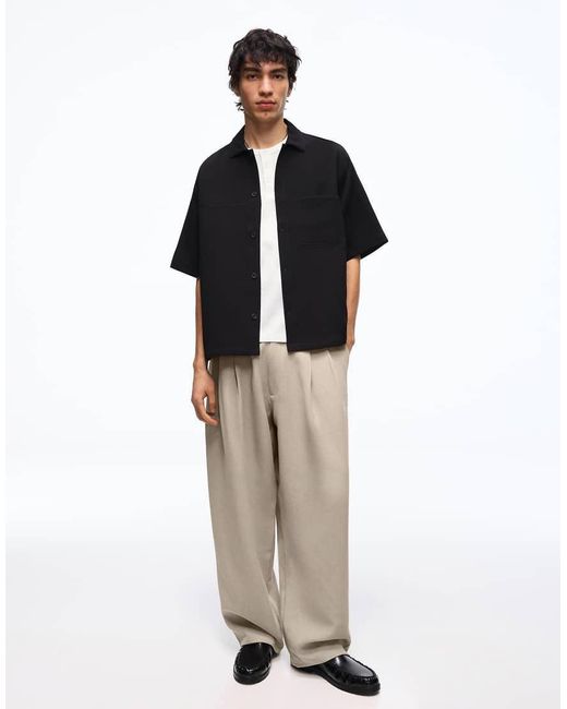 Bershka Black Short Sleeve Boxy Tailored Fit Shirt for men