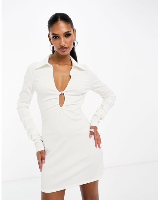 Robe chemise courte moulante à manches longues avec anneau - blanc Mango en  coloris Blanc | Lyst