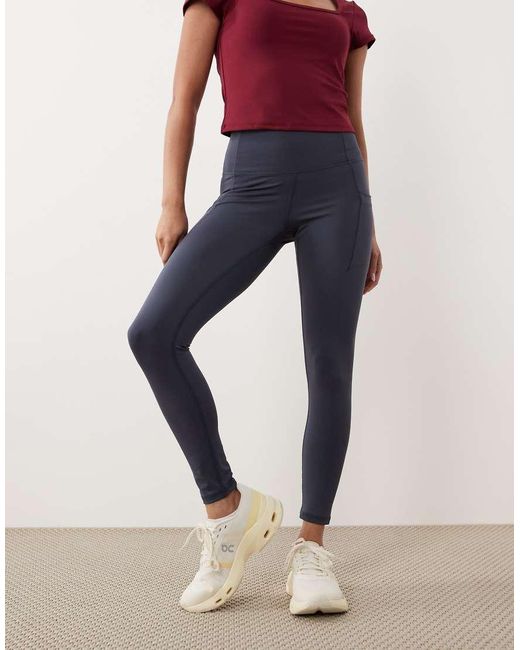 Petite 4505 de color Red