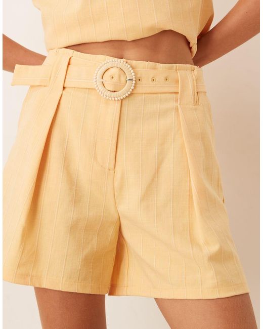 Pantaloncini Sartoriali Gialli A Righe Con Cintura di ASOS in Natural