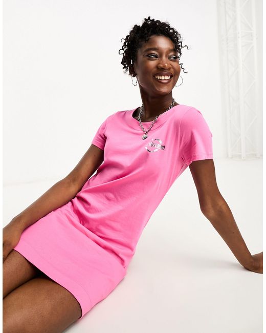 Robe t-shirt à logo - fuchsia Love Moschino en coloris Pink