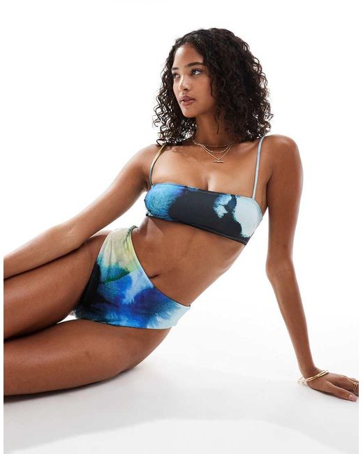 Mina di ASOS in Blue