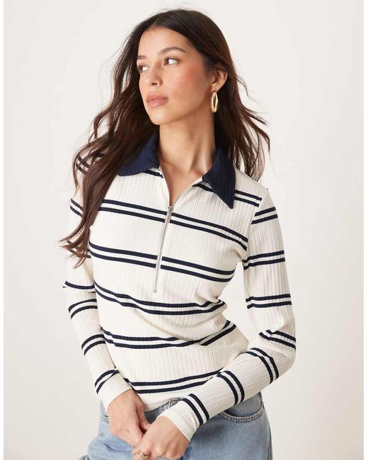 Abercrombie & Fitch Gestreepte Top Met Kraagje, Knopen En Lange Mouwen in het Gray