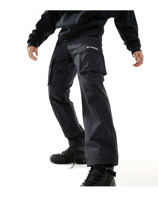 Columbia Black Doverwood Ii Crinkle Cargo Pants for men