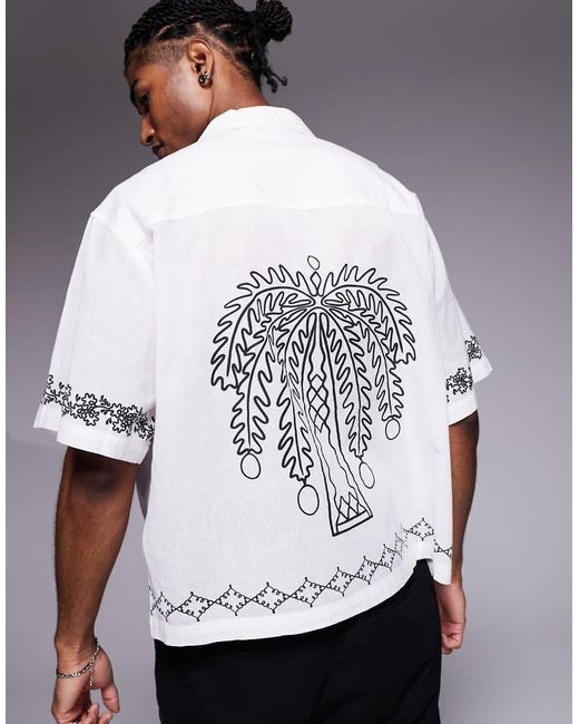 Camisa Blanca De Corte Cuadrado Extragrande Con Cuello De Solapas Y Diseño Estampado Trasero De -Neutro ASOS de hombre de color White