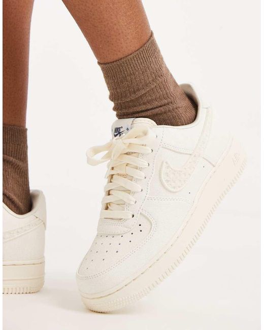 Nike Natural Air Force 1 Trainers With Swoosh Detail