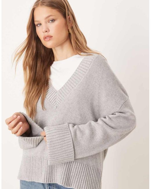 Gina Tricot Natural V Neck Knitted Sweater With Wide Sleeves