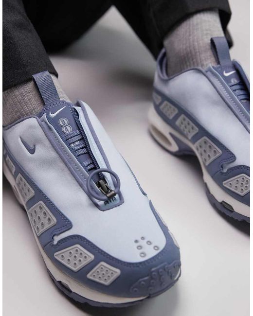 Air Max Sndr di Nike in Black