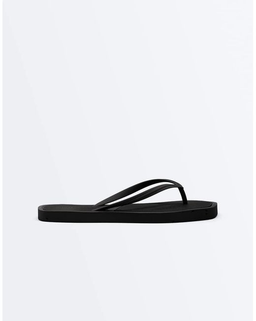 Oysho White Embossed Beach Sandals