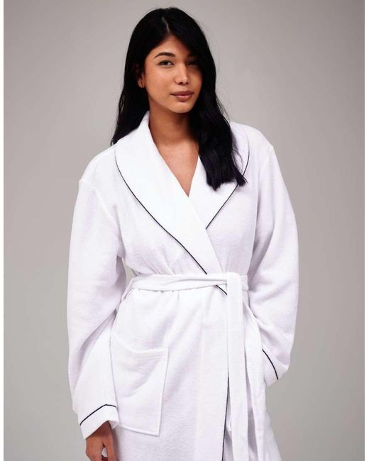 Loungeable White Lightweight Towelling Robe