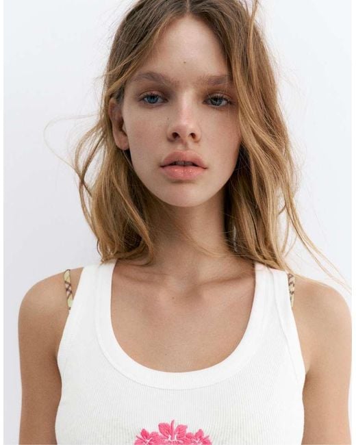 Pull&Bear White Embroidered Chilli Tank Top