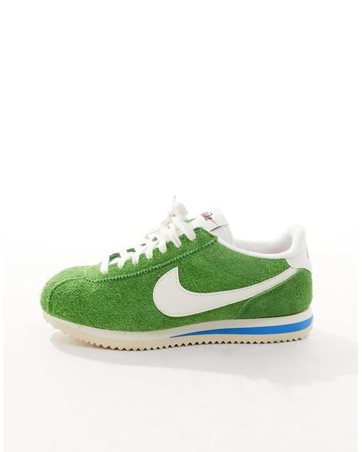 Suede nike cortez top