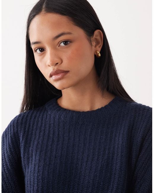 Threadbare Blue – gerippter cropped-pullover aus strick
