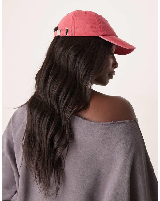 Cappellino Slavato Con Scritta "Still On My Mind" Ricamata di ASOS in Pink
