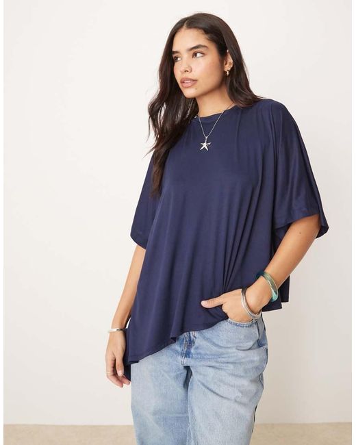 ASOS Oversized T-Shirt Met Gedrapeerde Zoom in het Blue