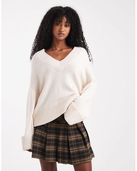 Gina Tricot Women's White V Neck Knitted Sweater With Wide Sleeves