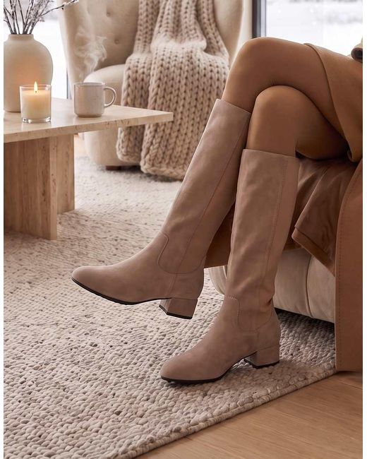 SEQWL Wide Fit White Knee High Boots With Block Heel And Zip Closure