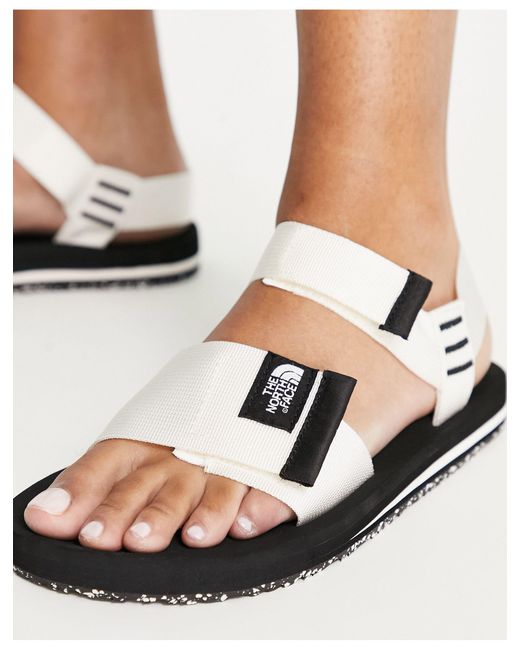 The North Face Skeena Sandal in White | Lyst