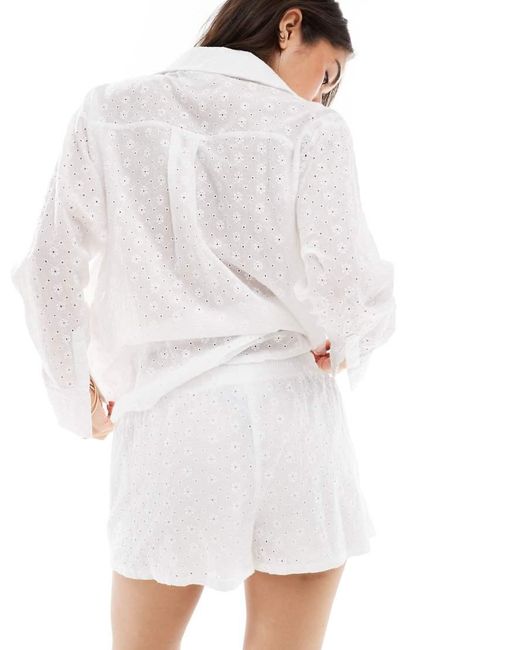 Daisy Street White Broderie Pull On Elasticated Shorts