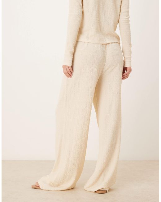 Pantalon d'ensemble ample en jersey texturé - crème Vila en coloris Natural
