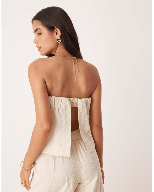 Top Con Escote Palabra De Honor Y Detalles Bordados De (Parte De Un Conjunto)-Blanco ASOS de color Natural