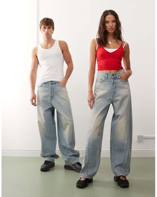 Jeans Bombati Lavaggio Chiaro Con Cuciture Incrociate di Weekday in Blue