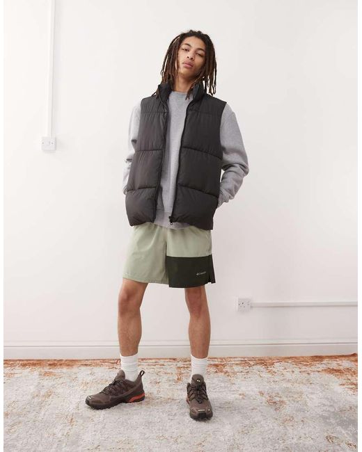 Columbia Natural Hike Color Block Shorts for men