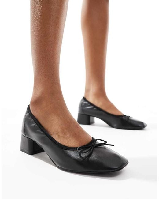 Stradivarius Black Heeled Ballet Shoe