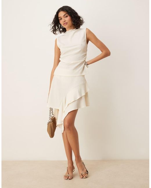 ASOS Minirok Met Textuur En Ruches in het Natural