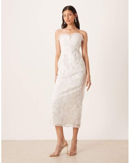 Pretty Lavish Natural Bridal Floral Tulle Beaded Sleeveless Sweetheart Frill Neck Midaxi Dress